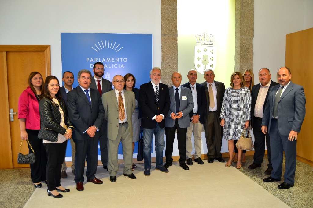 Foto da noticia:Empresarios do Polígono de San Cibrao das Viñas visitan o Parlamento de Galicia